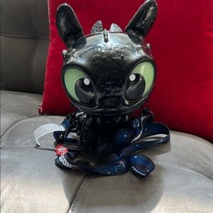 Universal Studios Toothless Black Collectible Popcorn Holder with Blue Strap